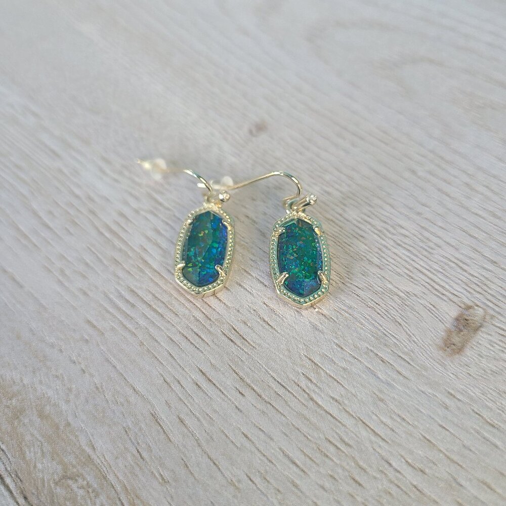 Kendra Scott Gold Lee Drop Earrings in Midnight Kyocera Opal Illusion